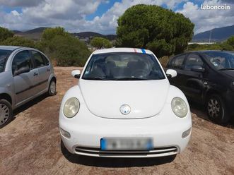 a vendre newbeetle 1.6 16v choupette