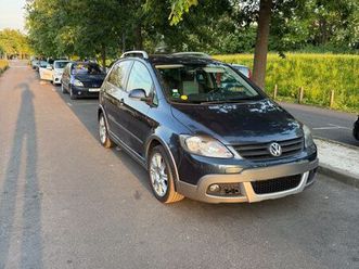 golf plus 1.4 fsi 140 chevaux série rare (cross) en excellent état