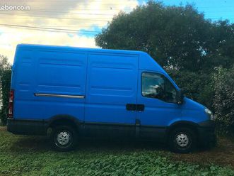 utilitaire iveco daily 2014
