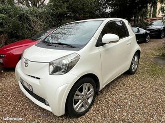 toyoya iq 1.3 vvt-i 98cv multidrive iconic pack