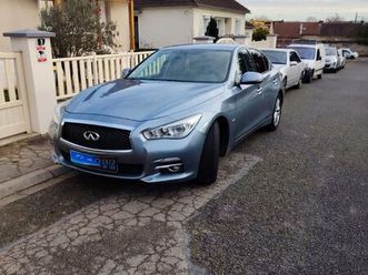 voiture q50