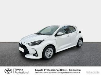 toyota yaris 116h dynamic business 5p + programme beyond zero academy my21