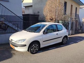 peugeot 206 hdi (commerciale) 1.4 année 2008 très fiable et bien entretenue