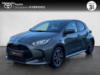 toyota yaris 116h design 5p my22