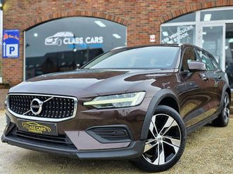 volvo v60 cross country 2.0 d3 awd auto cockpit camera climtronic led