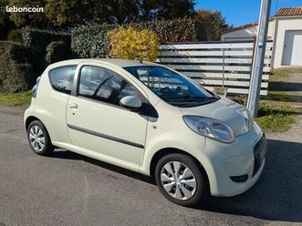 vend citroën c1 année 2010 moteur essence 1.0 68 cv idéal jeune conducteur