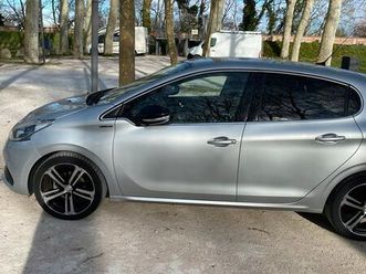 vend 208 gt line irréprochable affaire à saisir