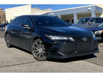 used 2019 toyota avalon xse
