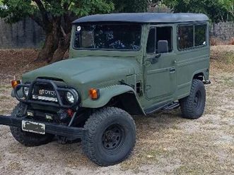 toyota bandeirante jipe longo diesel 1981