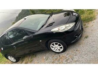 peugeut 206 plus adatta a neopatentati