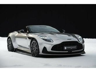 volante v8 680hk / b&w / carbon / q