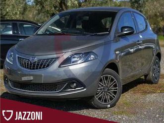 ypsilon 1.2 69 cv 5 porte gpl ecochic gold