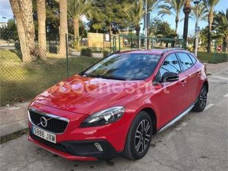 volvo v40 cross country 2.0 d2 kinetic auto