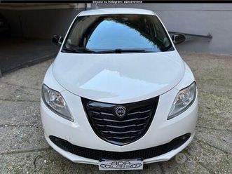lancia ypsilon gpl - unico proprietario
