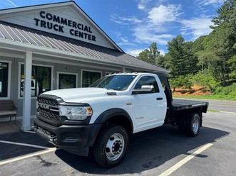 2022 ram 5500 chassis cab 5500 regular cab 4wd flatbed