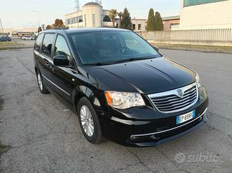 lancia voyager gancio traino