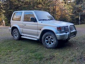 mitsubishi pajero 1992
