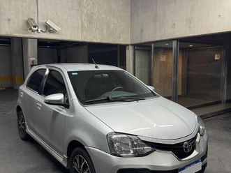 toyota etios 1.5 platinum- impecable