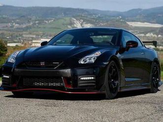 gt-r 3.8 v6 nismo 600cv auto