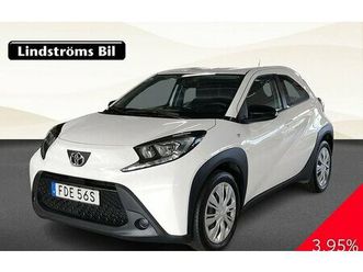 toyota aygo x 1.0 play v-hjul leasing