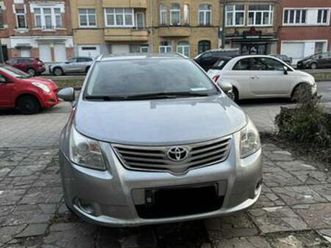② toyota avensis 2.0 d4d — toyota — 2ememain