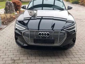 audi e-tron sehr schön