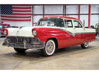1956 ford fairlane town sedan