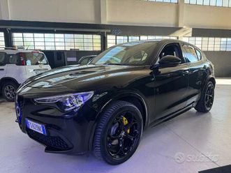 alfa romeo stelvio 2.0 benzina 2017 - allestimento