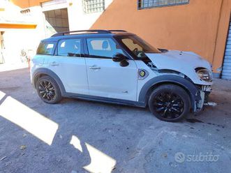 mini countryman all 4 se 2019 sinistrata
