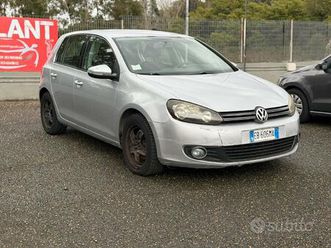 volkswagen golf 1.6 tdi dpf 3p. highline