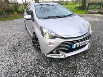 toyota aqua g g’s 2016 — clean japanese import!!!