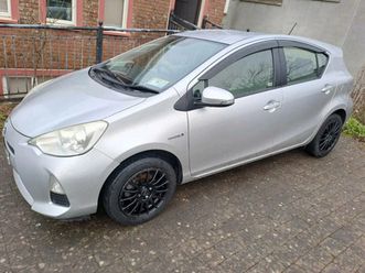 toyota aqua 1.5 hybrid