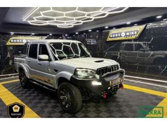 2022 mahindra pik up 2.2 mhawk s11 auto double-cab