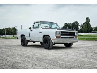 other dodge d100 / ram / shortbed / 318ci v8