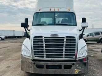 ? 2014 freightliner cascadia – day cab – clean title – ready to go
