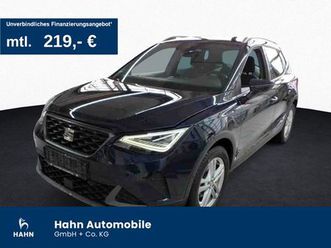 seat arona 1.5tsi dsg fr led acc cam sitzh navi app