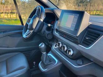 pari al nuovo tenuto in maniera maniacale