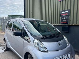 2012 (62) 47kw 16kwh 5dr auto