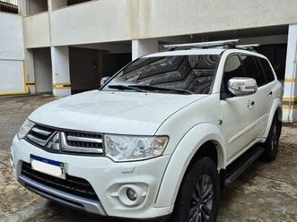 pajero dakar hpe 3.2 diesel 2015 blindado 7 lugares