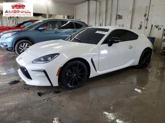 toyota gr86 premium, 2,4l, od ubezpieczalni 2.4 benzyna 228km