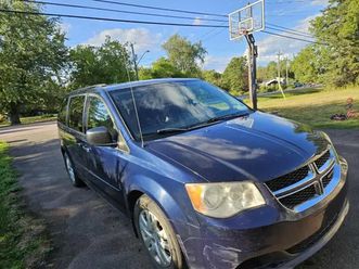 2014 dodge grand caravan $3,500