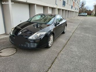 bonjour je vend ma laguna 3 coupé
