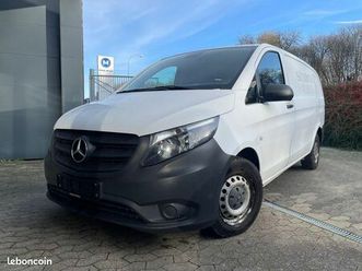 mercedes-benz vito long fourgon 111 cdi 3 places hayon vitré climatisation régulateur attelage