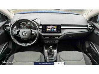 skoda fabia 1.0 tsi 95 ch bvm5 ambition