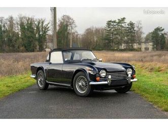 triumph tr250 1968 restaurée