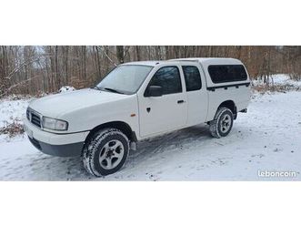 superbe 4x4 pick up mazda b2500