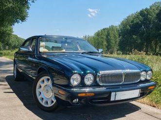 rare daimler super v8 4.0 375 ch (x308). état concours. 84.000 kms certifiés
