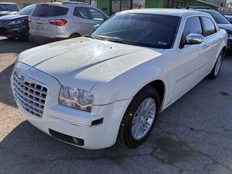 used 2010 chrysler 300 touring