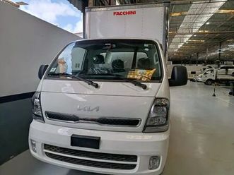 kia bongo 4x4 2026- com baú | utilitário diesel com cnh b