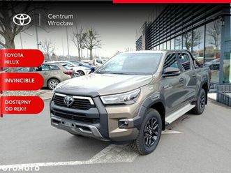 toyota hilux 2.8 d-4d double cab invincible 4x4